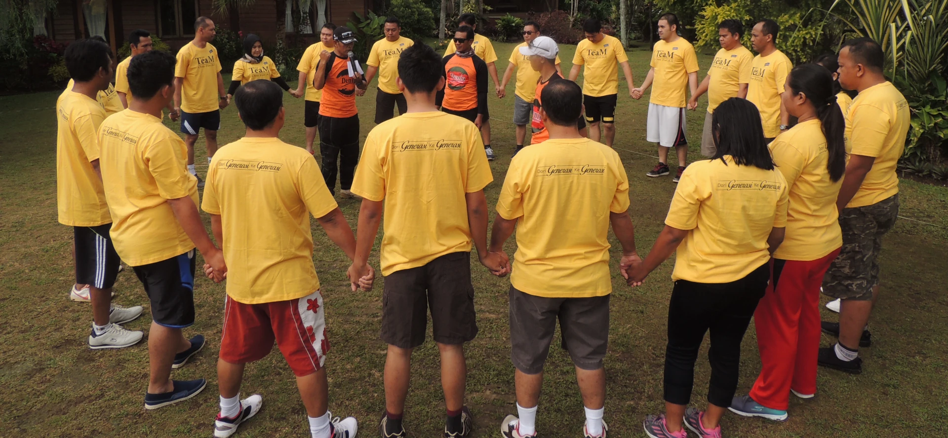 Denio Outbound Indonesia - One Day Outbound Fun Games Parallax