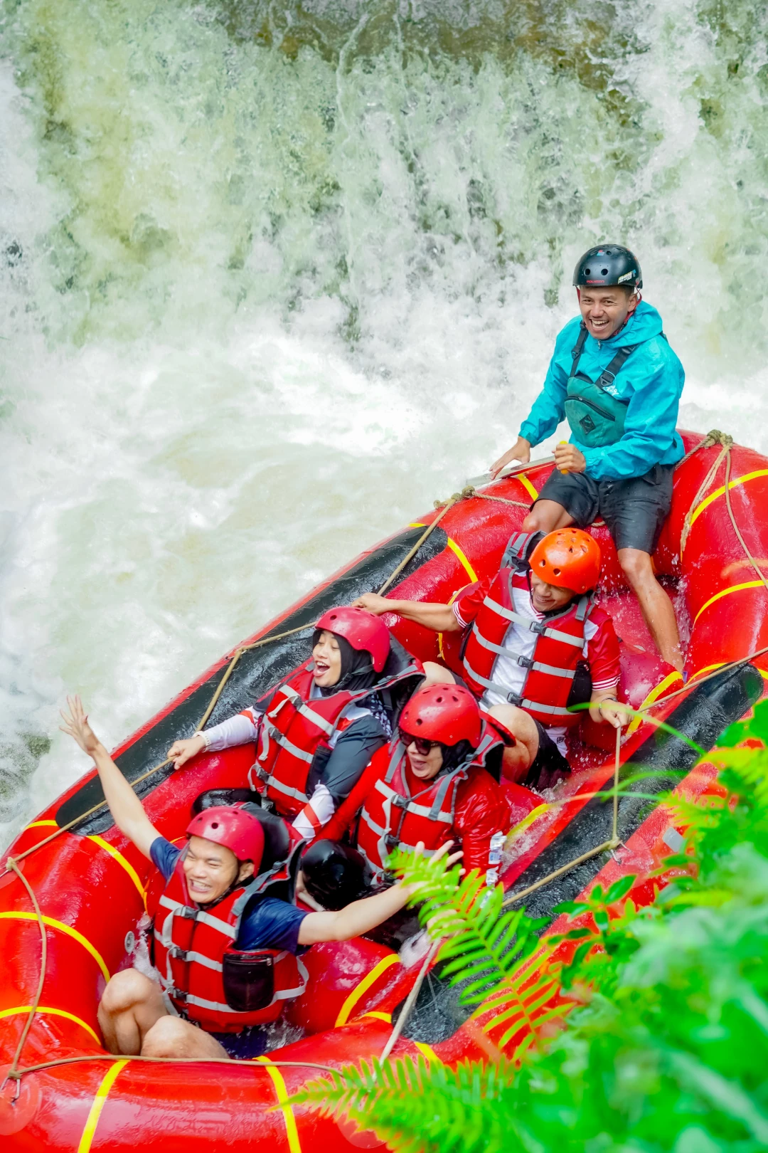 Denio Outbound Indonesia - Rafting 08