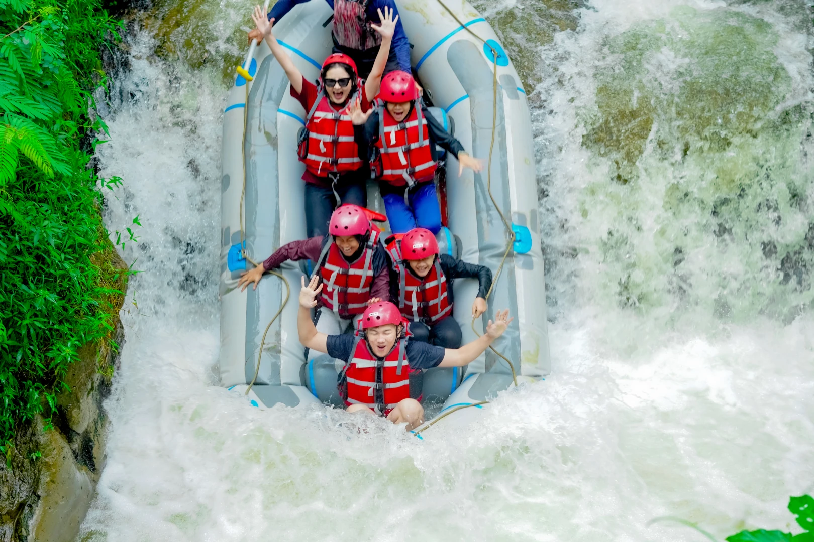 Denio Outbound Indonesia - Rafting 09