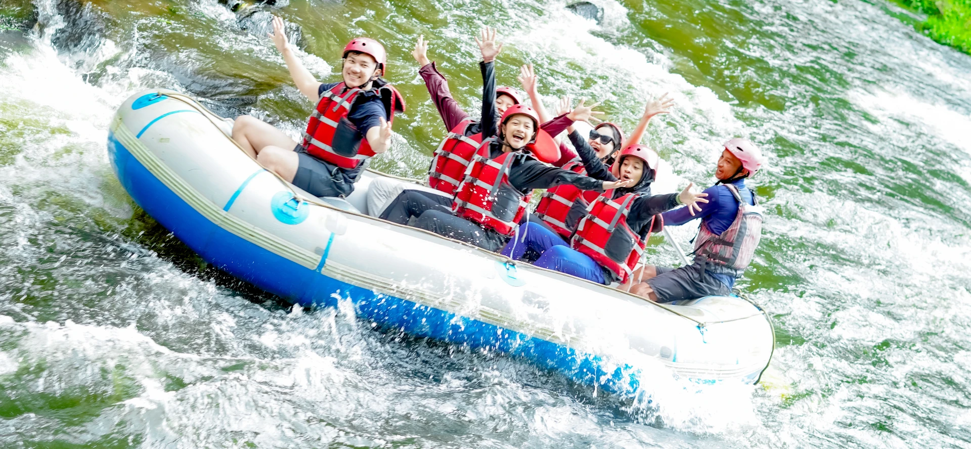 Denio Outbound Indonesia - Rafting 1 Parallax