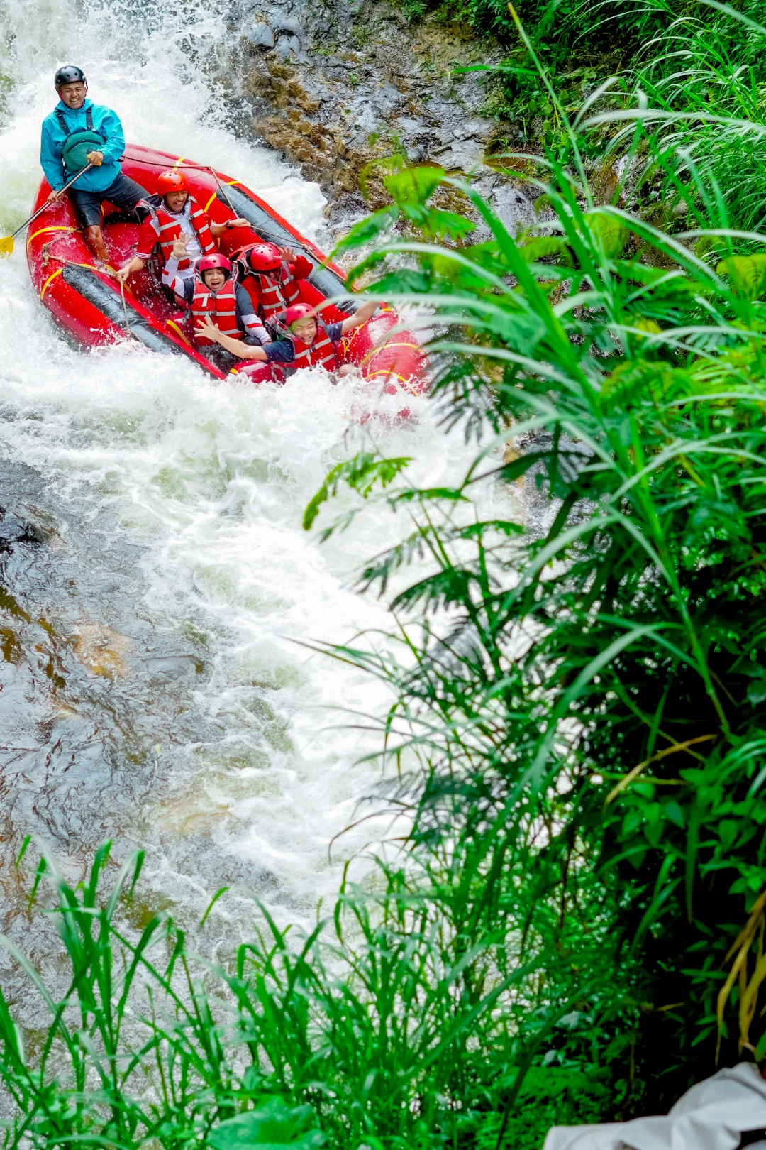 Denio Outbound Indonesia - Rafting 10